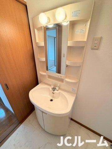 ウイングヒルズBの洗面所