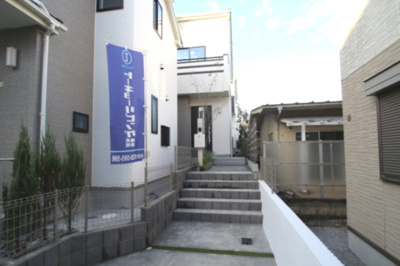 【外観】 | 【Heartfull Town】小平上水南町4丁目 | 南道路に面した全２棟の新築分譲♪全棟ロフト付きの３ＬＤＫプラン！
