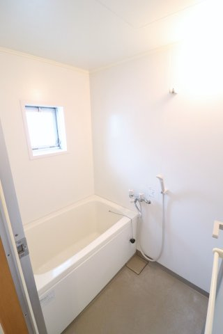 ブライトン24の浴室