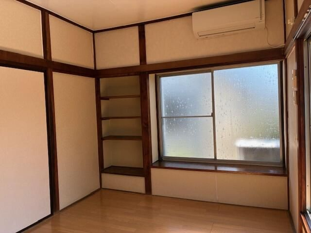 秋津町3丁目貸家の寝室