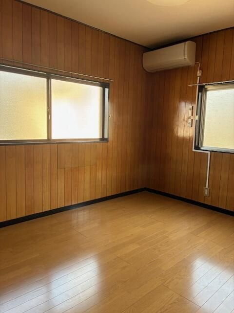 秋津町3丁目貸家の寝室