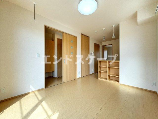 プレアデスの居間・リビング|高崎、前橋、伊勢崎エリアのお部屋探しはエンドスケープまで！お客様の理想お聞かせ下さい♪