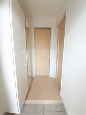 【玄関】 | メゾンリヴィエールＨ