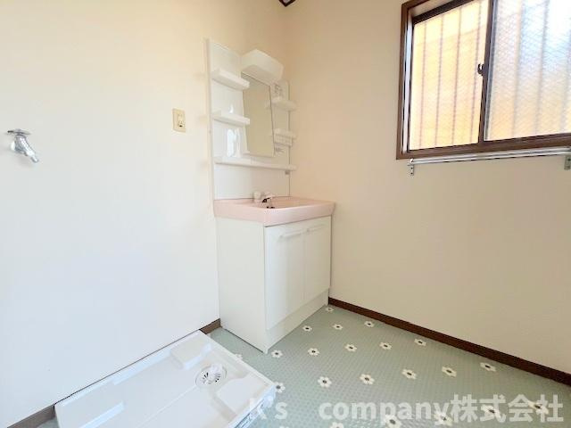 ■平塚市南金目　中古戸建の独立洗面台|独立洗面台◇