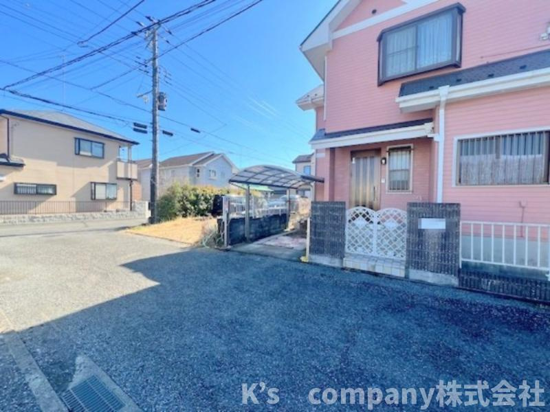 ■平塚市南金目　中古戸建の前面道路含む現地写真|前面道路は交通量が少なく静かです◇