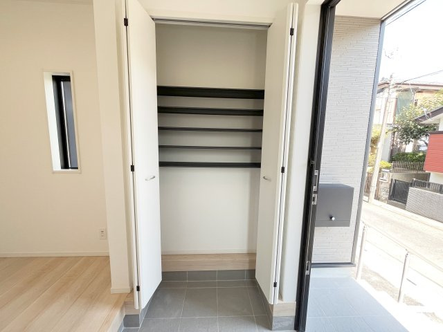 入間市高倉新築戸建ての収納|玄関収納です♪