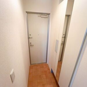 タクティスの玄関