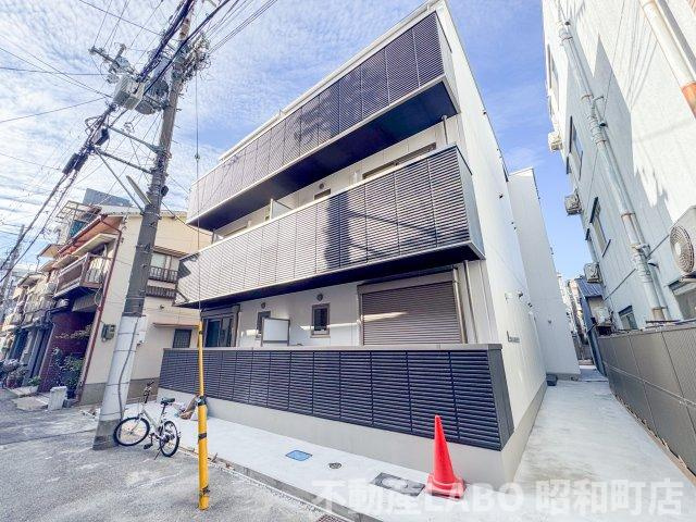 ＴＨＥ　ＣＯＬＯＲ　ＲＥＳＩＤＥＮＣＥ