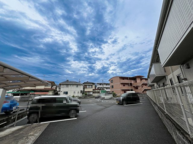 ボナール朝倉西町の駐車場