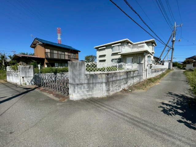 【前面道路含む現地写真】 | 藤岡市中島　中古住宅