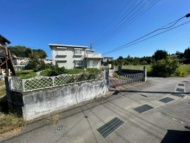 【前面道路含む現地写真】 | 藤岡市中島　中古住宅