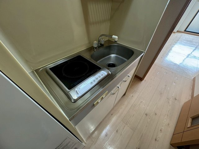 シャルル上新庄のキッチン