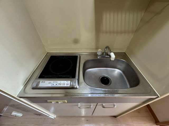 シャルル上新庄のキッチン