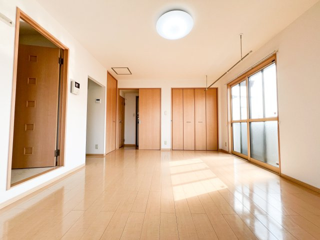 ＢＬＵＥ南金田の洋室