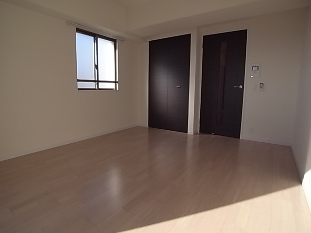 エスティ・ロアール神戸駅前の居間・リビング