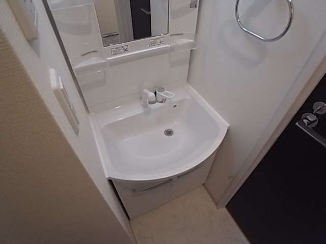 エスティ・ロアール神戸駅前の洗面所