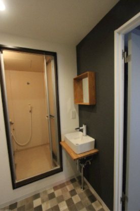 タウニィ・岩沢の洗面所|シンプルな洗面台。