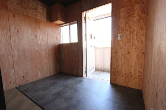 タウニィ・岩沢