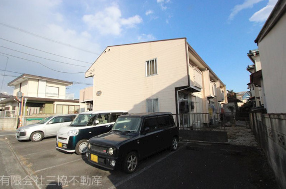 タウニィ・岩沢の外観