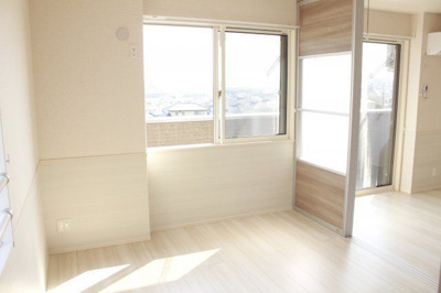 【その他】 | オリヴィエ | 別のお部屋の写真です。