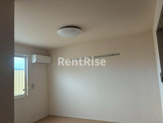 ヒルズⅡの居間・リビング