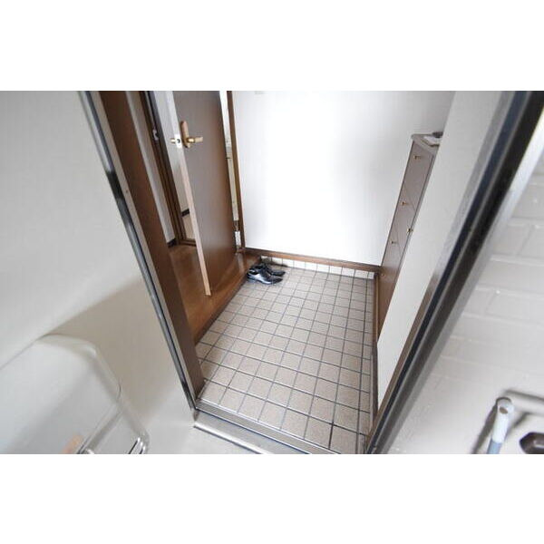 ヴィラパークⅡの玄関