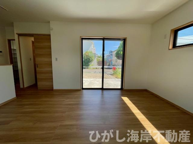 小田原市久野　新築戸建の居間・リビング|15.2帖　LDK