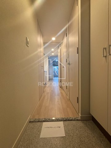 プレサンス江戸堀の玄関