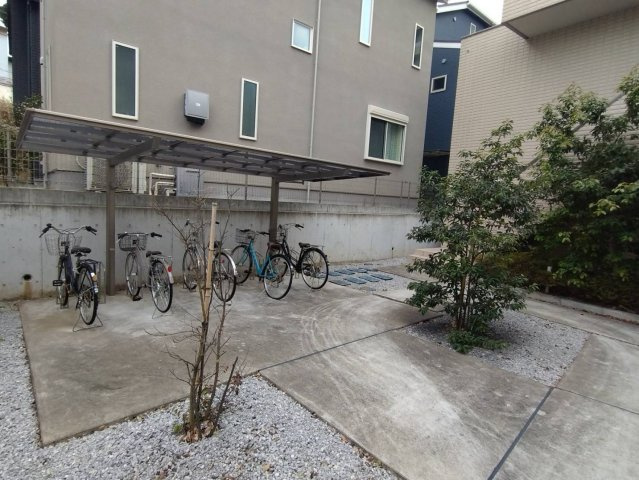 Ｔ．Ｋ　Ｈａｕｓの駐車場