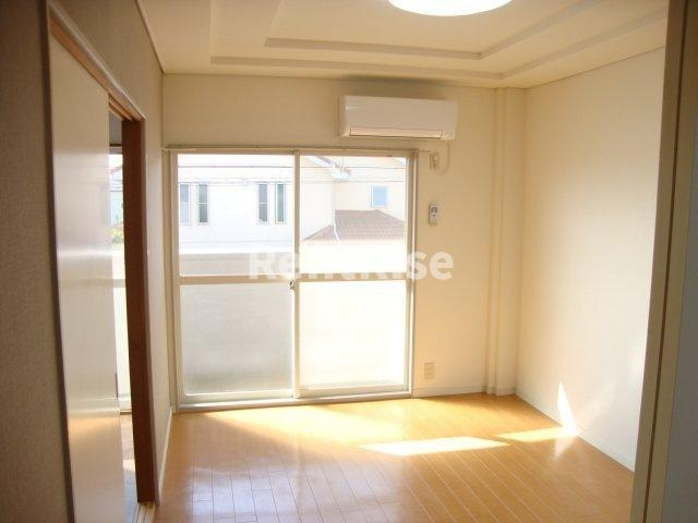 コーポラス美和の洋室|西洋室