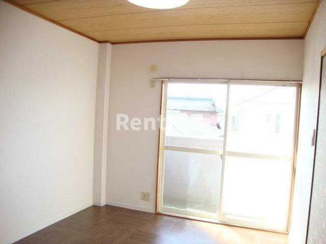 コーポラス美和の洋室|東洋室