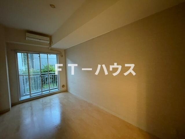 ソレイユＭ津田沼の居間・リビング