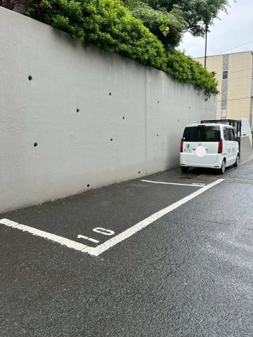 【駐車場】 | コープ野村香椎駅東 B棟 | 来客用パーキングがあるのでお客様の時でも安心ですね
