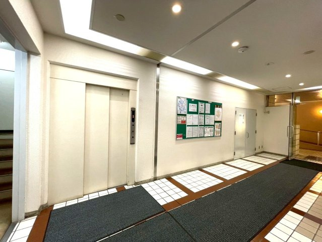ニューライフ狛江のその他共用部分|エレベーター有ります♪