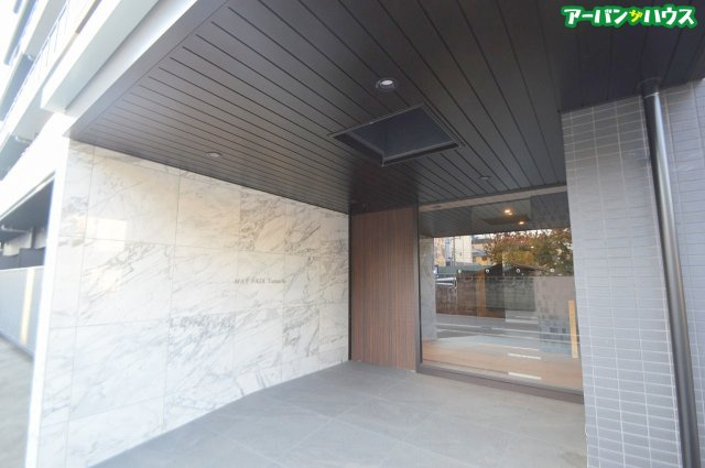 Mayfair田町Premiumのエントランス