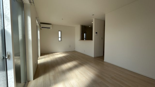 サウスサウンドの居間・リビング|広いリビング★