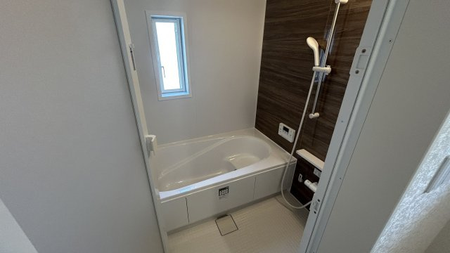 サウスサウンドの浴室|追い焚き・浴室乾燥機付きのお風呂です♪