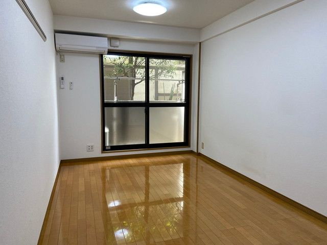 グレイス津田沼の居間・リビング