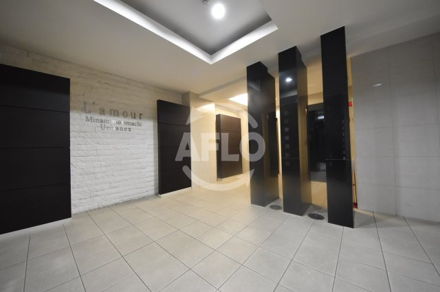 ラムール南森町アーバネックスのロビー|ラムール南森町アーバネックス　開放的なロビー