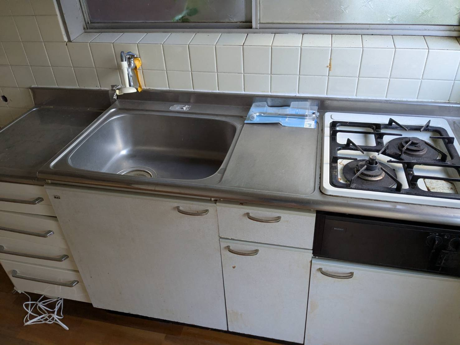 愛媛県新居浜市　一棟アパートのキッチン