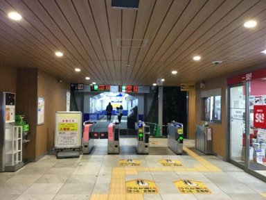 堀ノ内駅まで893m