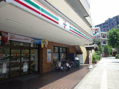 セブンイレブン横須賀…まで101m