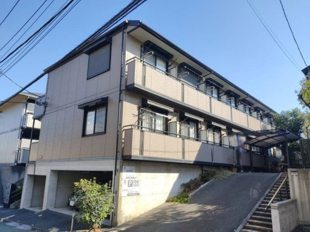 クレセント経堂の外観