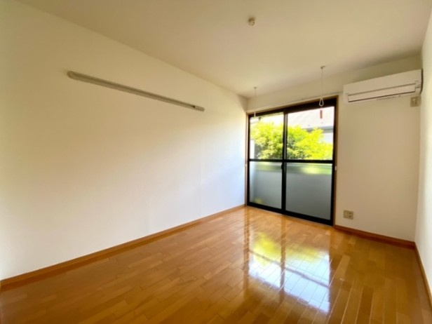 クレセント経堂の居間・リビング