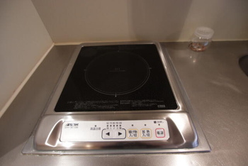 お掃除楽々なＩＨコンロです。