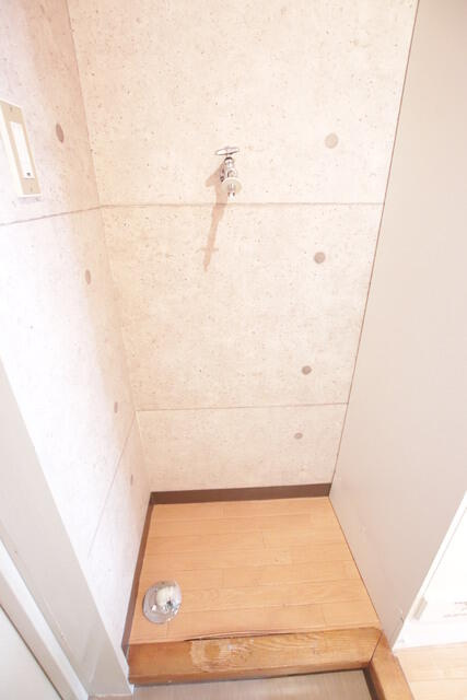 室内洗濯機置場です。