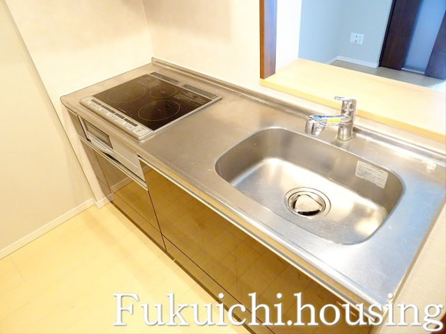 ＡＺＡＬＥＴＹ上北沢「アザレティー」のキッチン