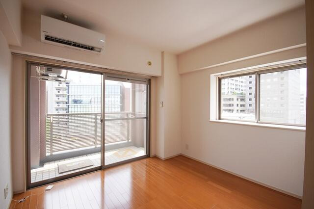 ティアラ今泉の居間・リビング