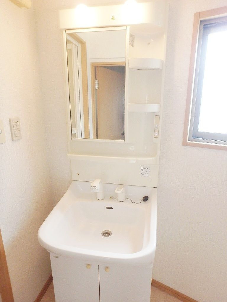 シェスワ天神北の洗面所