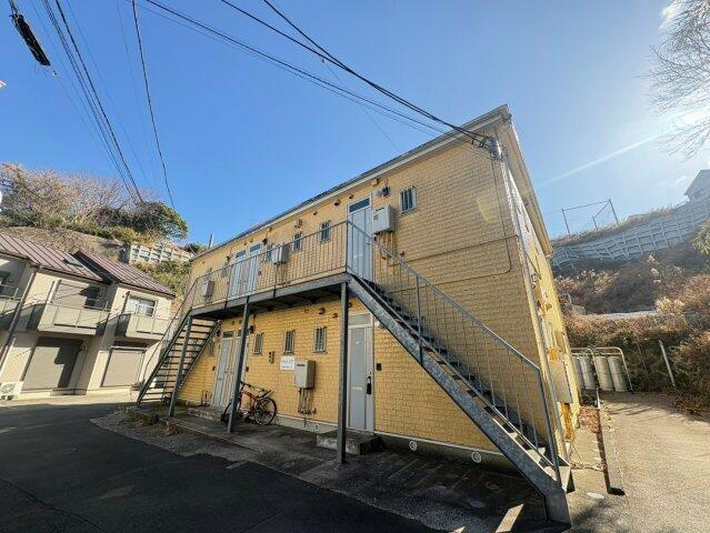 横須賀市馬堀町3丁目のアパートの画像